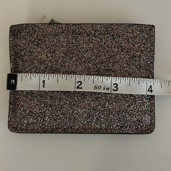 Card holder - Picture 3 of 5